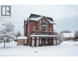 489 EAST Avenue Unit# B, Kitchener, Ontario
