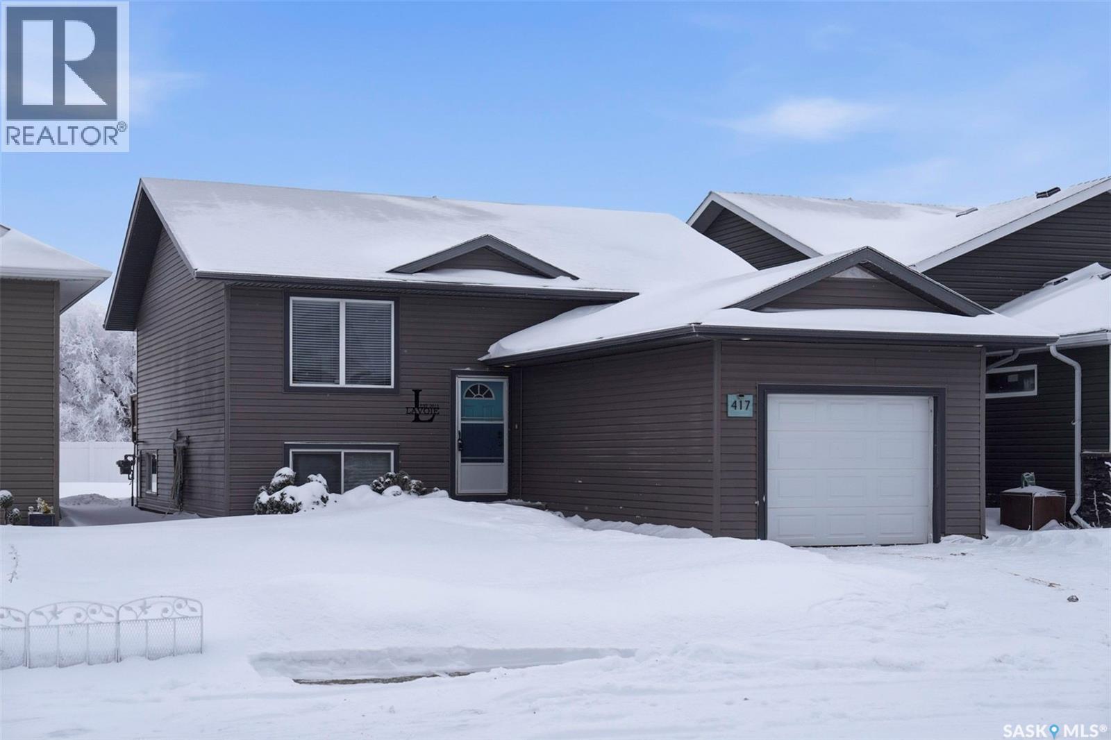 417 Martens Street, Warman, Saskatchewan  S0K 4S3 - Photo 2 - SK026234