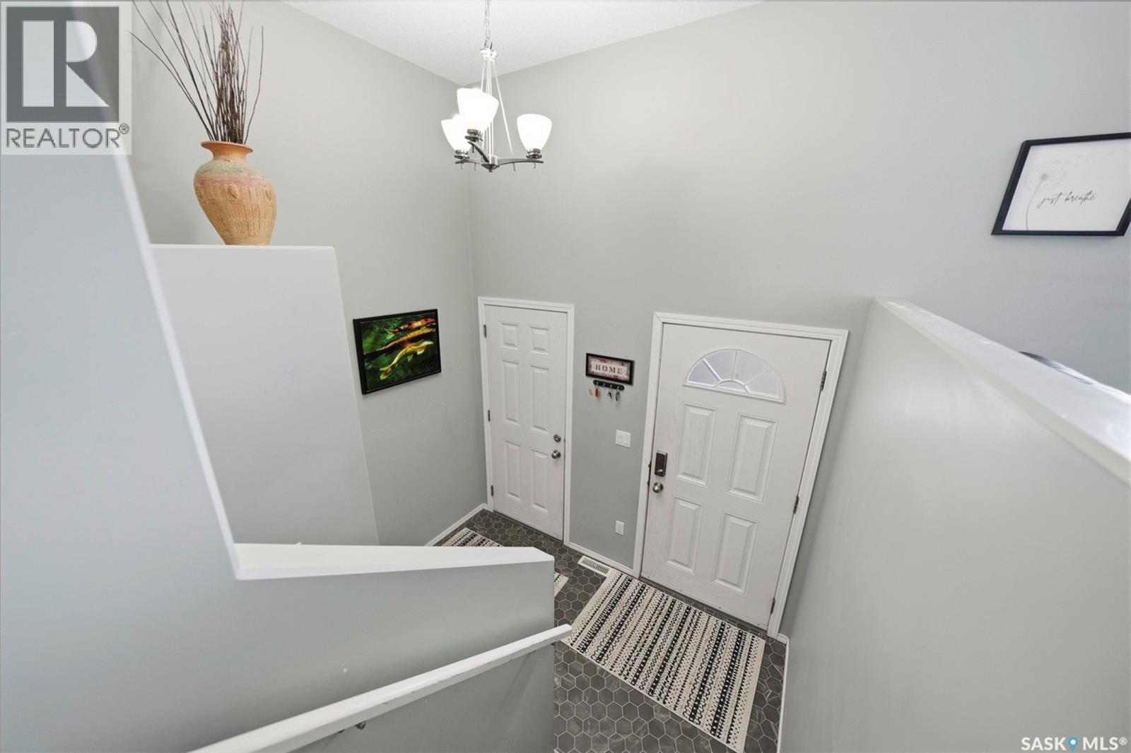 417 Martens Street, Warman, Saskatchewan  S0K 4S3 - Photo 3 - SK026234