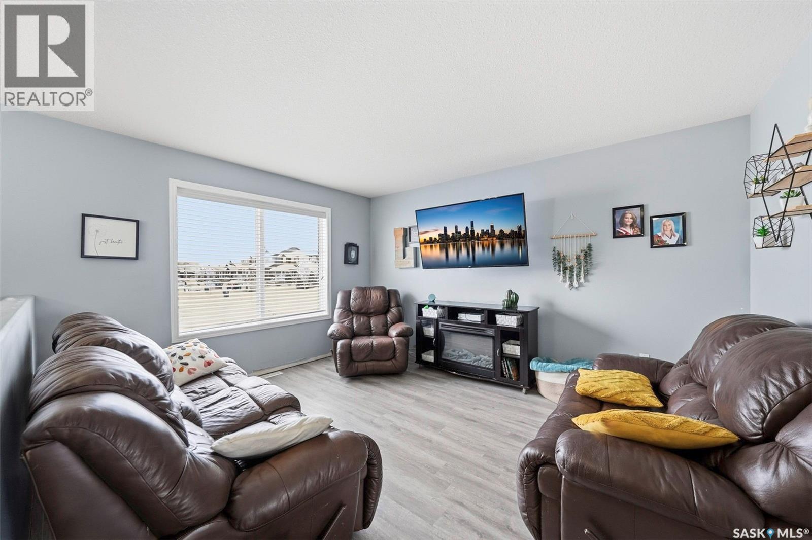 417 Martens Street, Warman, Saskatchewan  S0K 4S3 - Photo 4 - SK026234