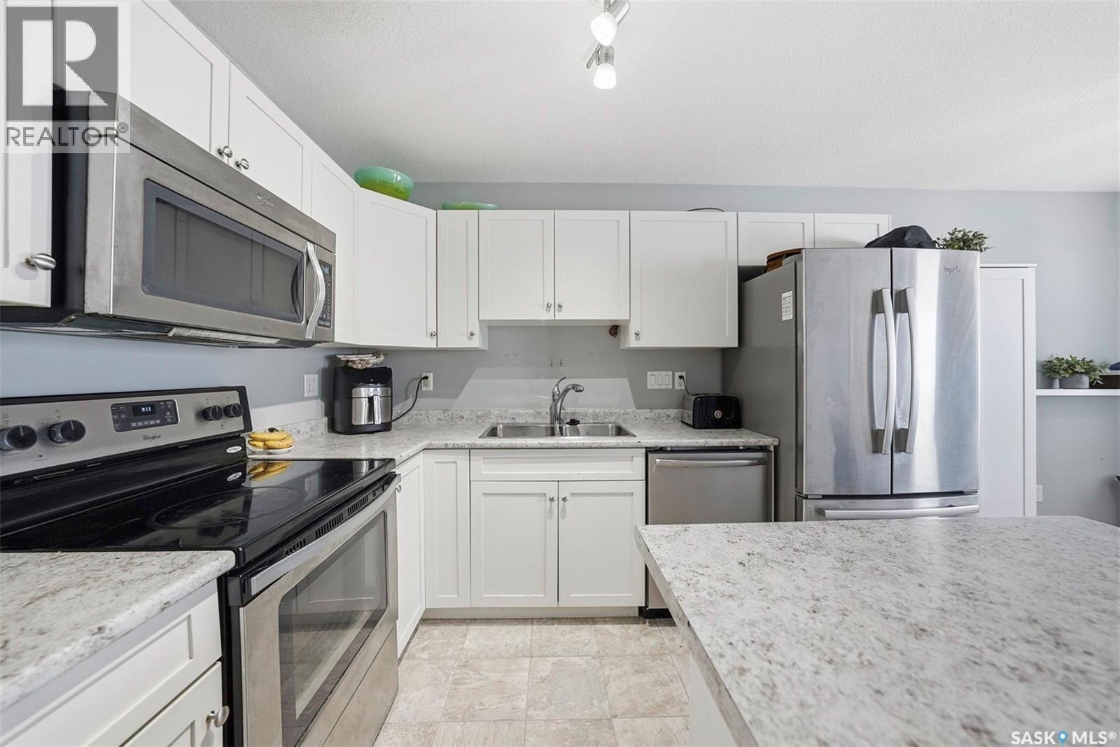 417 Martens Street, Warman, Saskatchewan  S0K 4S3 - Photo 8 - SK026234