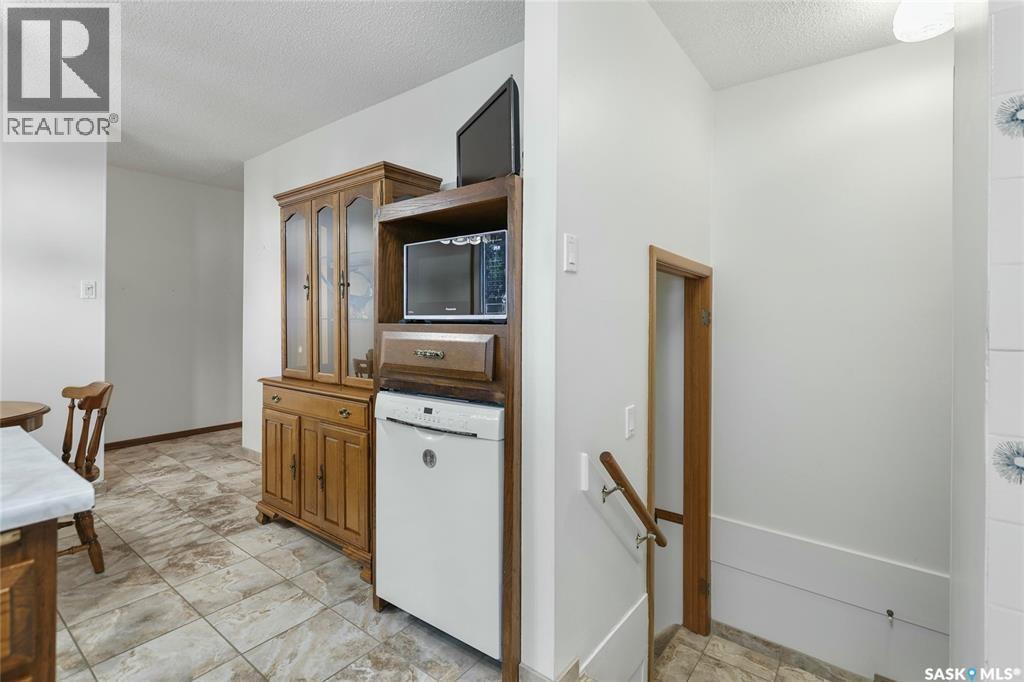 144 Woodward Avenue, Regina, Saskatchewan  S4R 3H4 - Photo 7 - SK026122