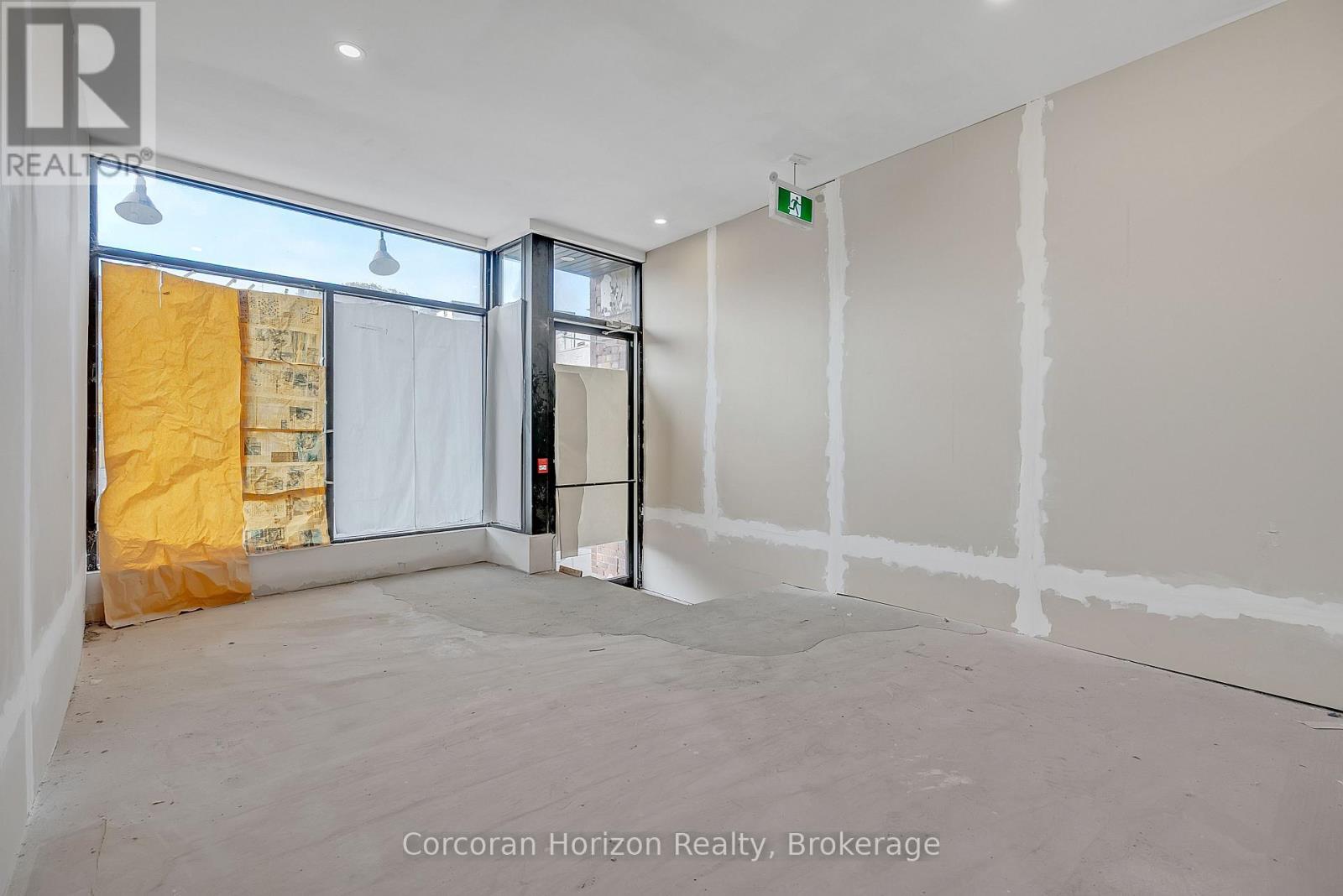 475 King Street E, Hamilton, Ontario  L8M 1C8 - Photo 3 - X12665198