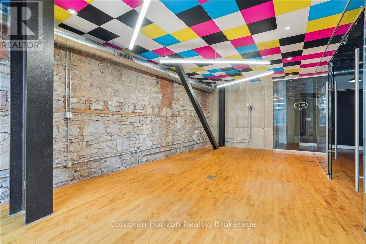 302 - 12 James Street N, Hamilton, Ontario  L8R 2J9 - Photo 18 - X12665338