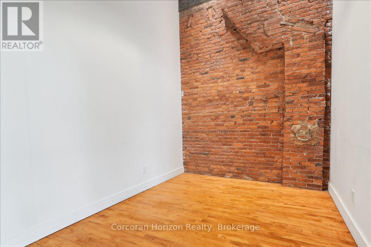 302 - 12 James Street N, Hamilton, Ontario  L8R 2J9 - Photo 27 - X12665338