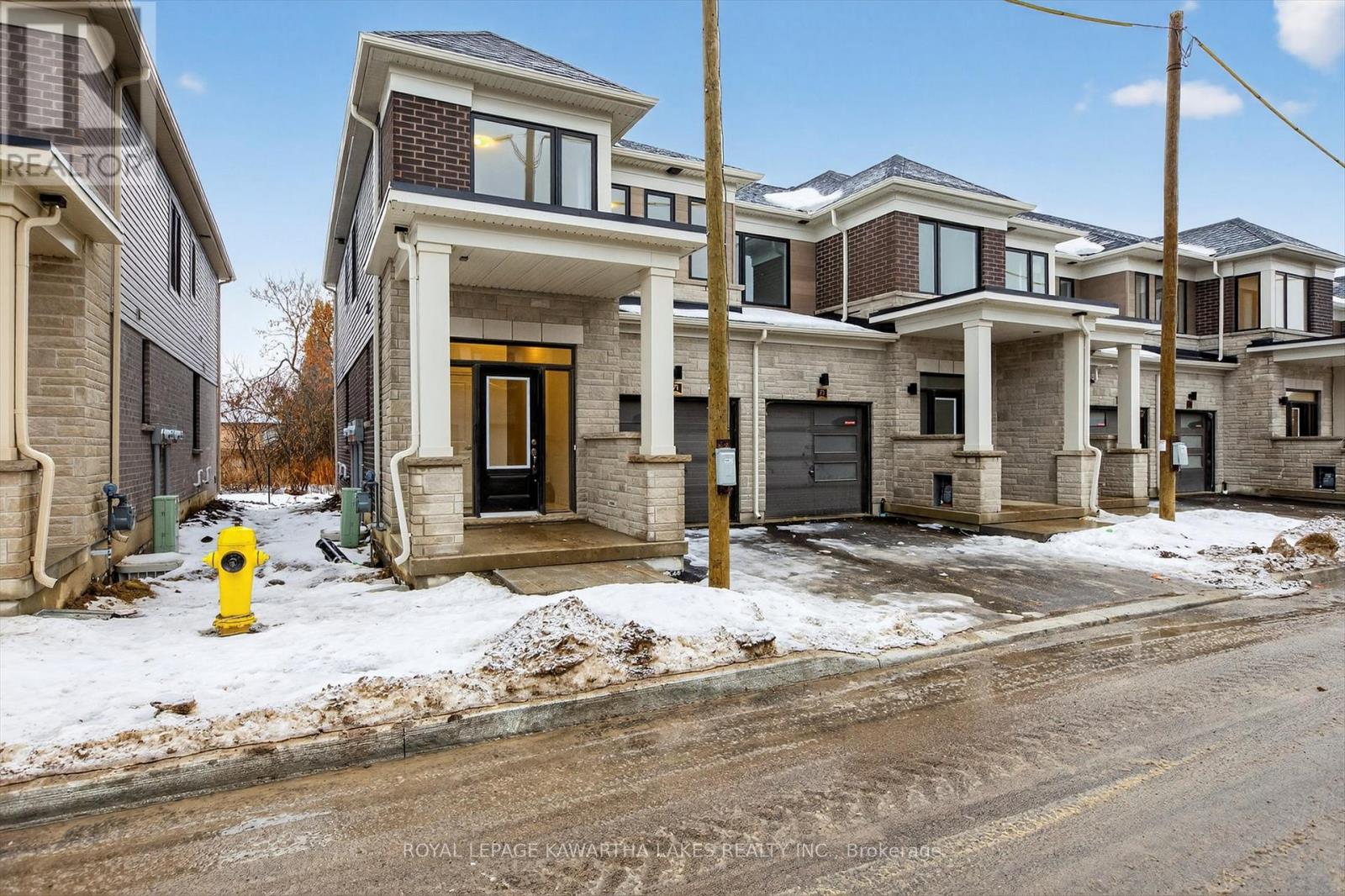 71 Watts Mew, Kawartha Lakes, Ontario  K9V 0T3 - Photo 3 - X12665320