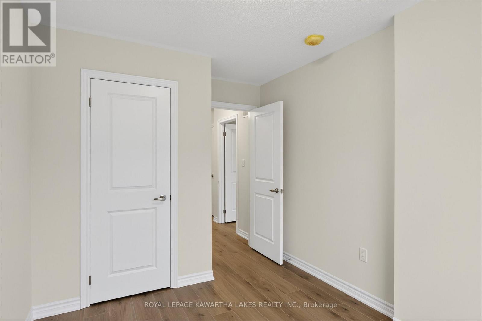 71 Watts Mew, Kawartha Lakes, Ontario  K9V 0T3 - Photo 32 - X12665320