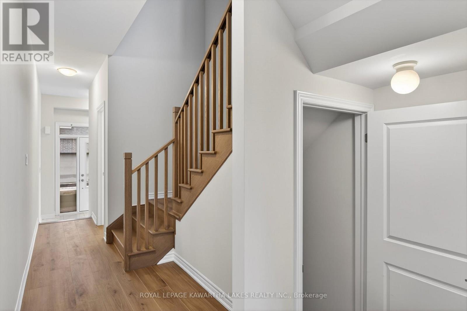 71 Watts Mew, Kawartha Lakes, Ontario  K9V 0T3 - Photo 36 - X12665320