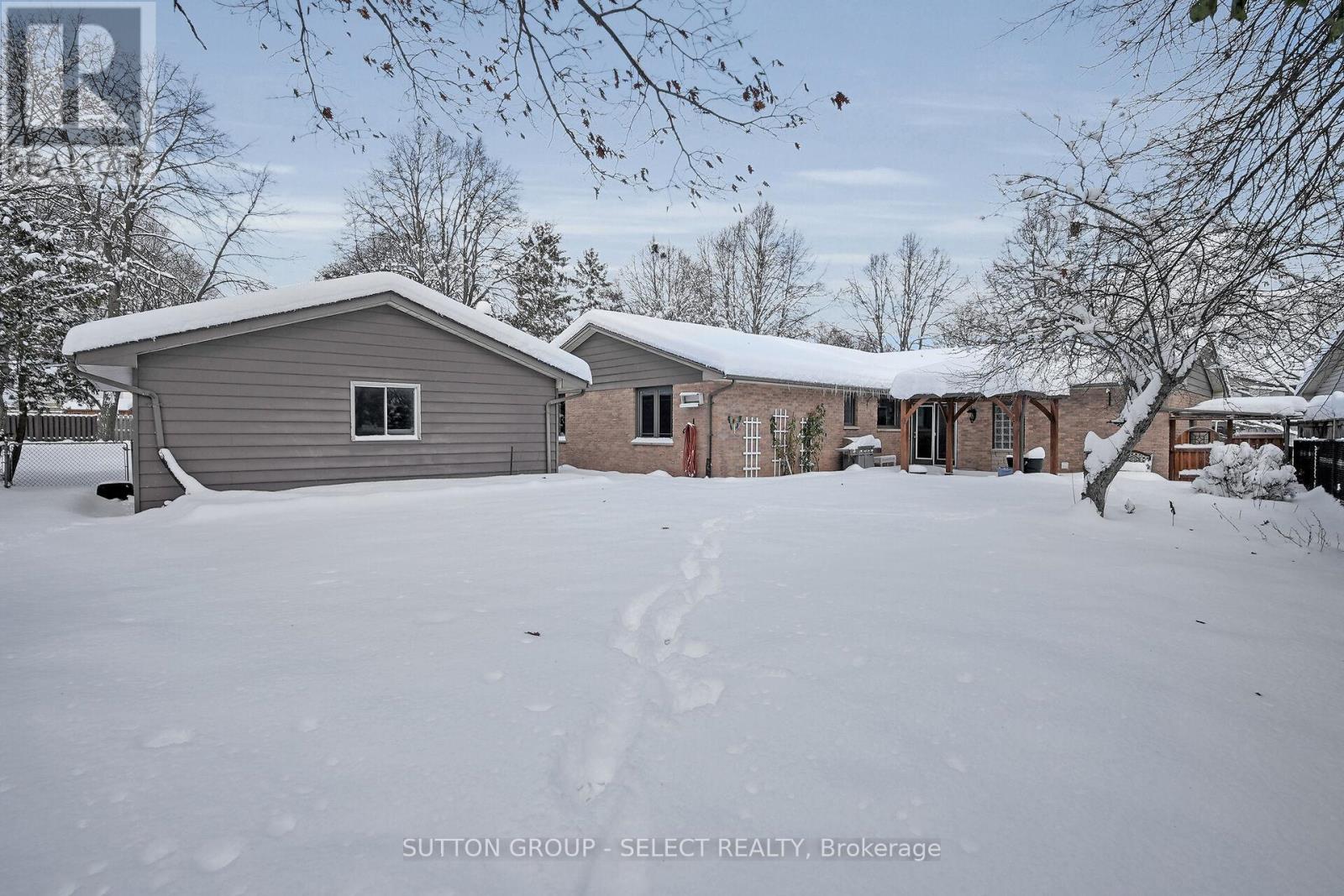 67 Farmington Crescent, London South, Ontario  N6K 3J2 - Photo 40 - X12665216