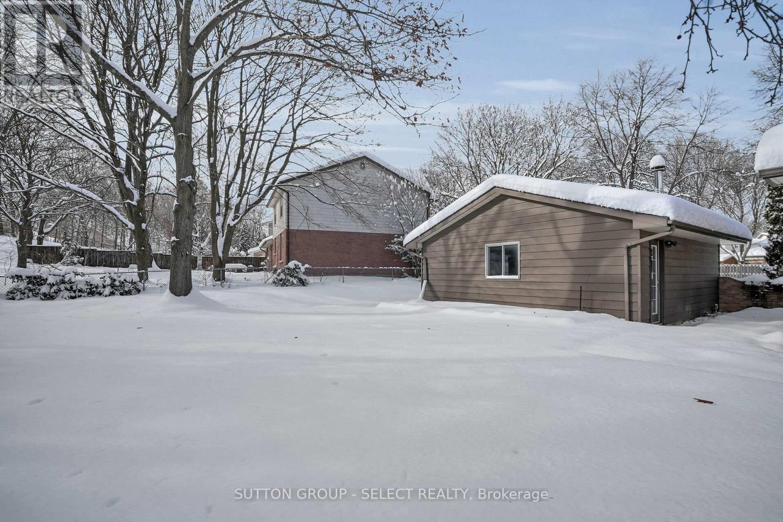 67 Farmington Crescent, London South, Ontario  N6K 3J2 - Photo 42 - X12665216