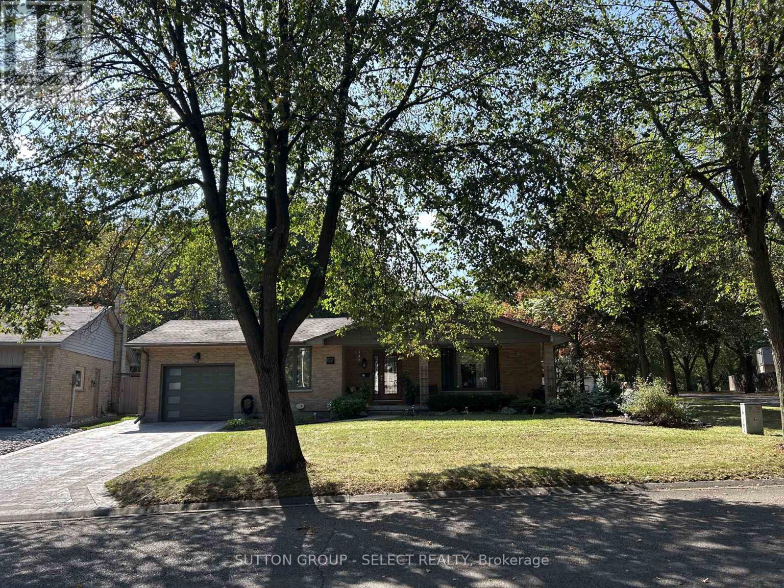 67 Farmington Crescent, London South, Ontario  N6K 3J2 - Photo 43 - X12665216