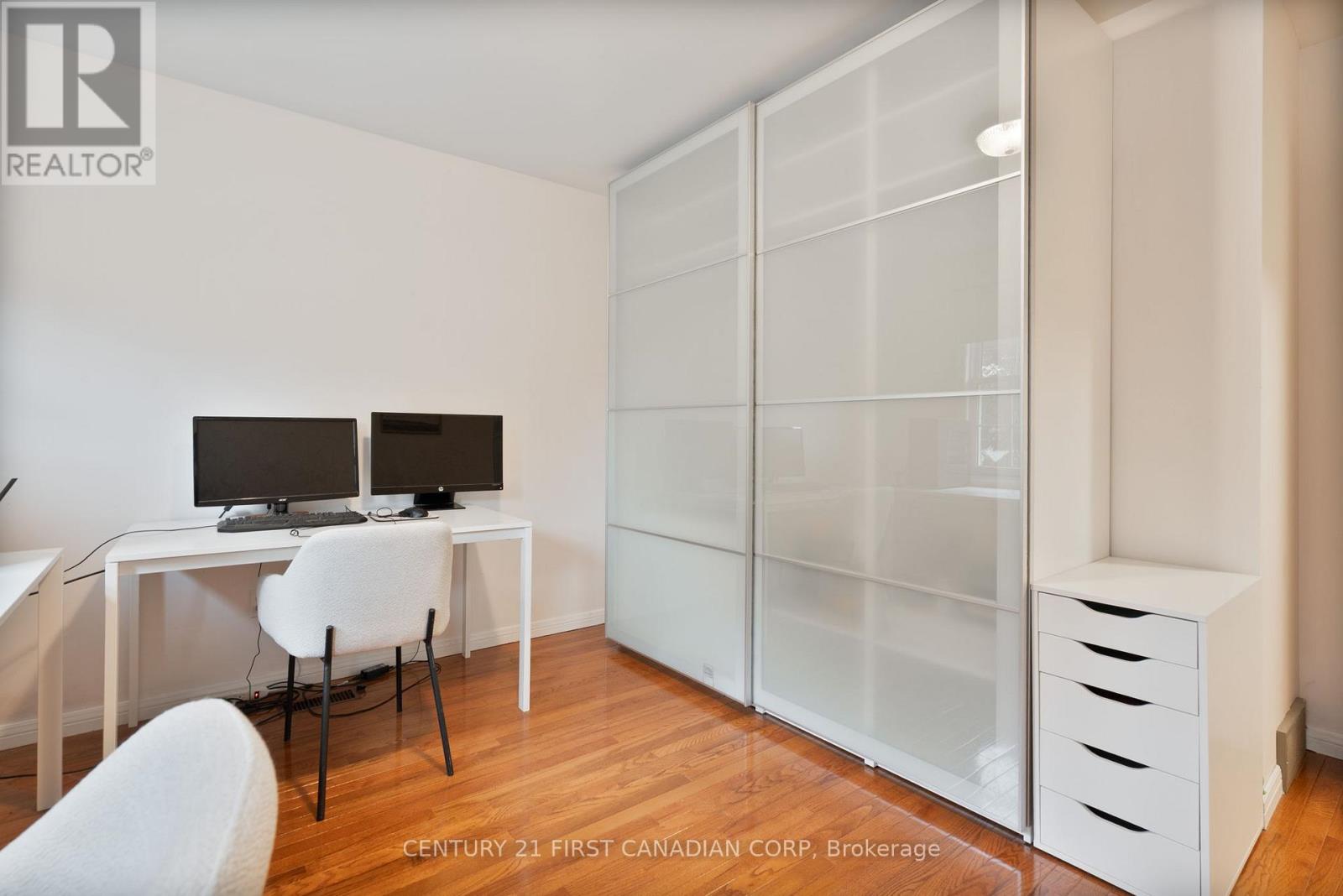 90 Meridene Crescent W, London North, Ontario  N5X 1G2 - Photo 33 - X12665292