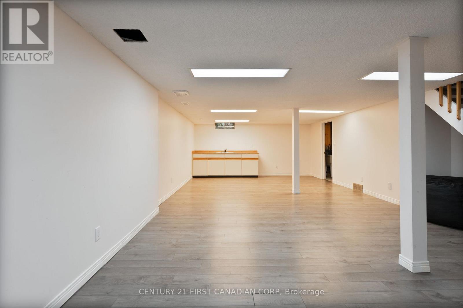 90 Meridene Crescent W, London North, Ontario  N5X 1G2 - Photo 35 - X12665292