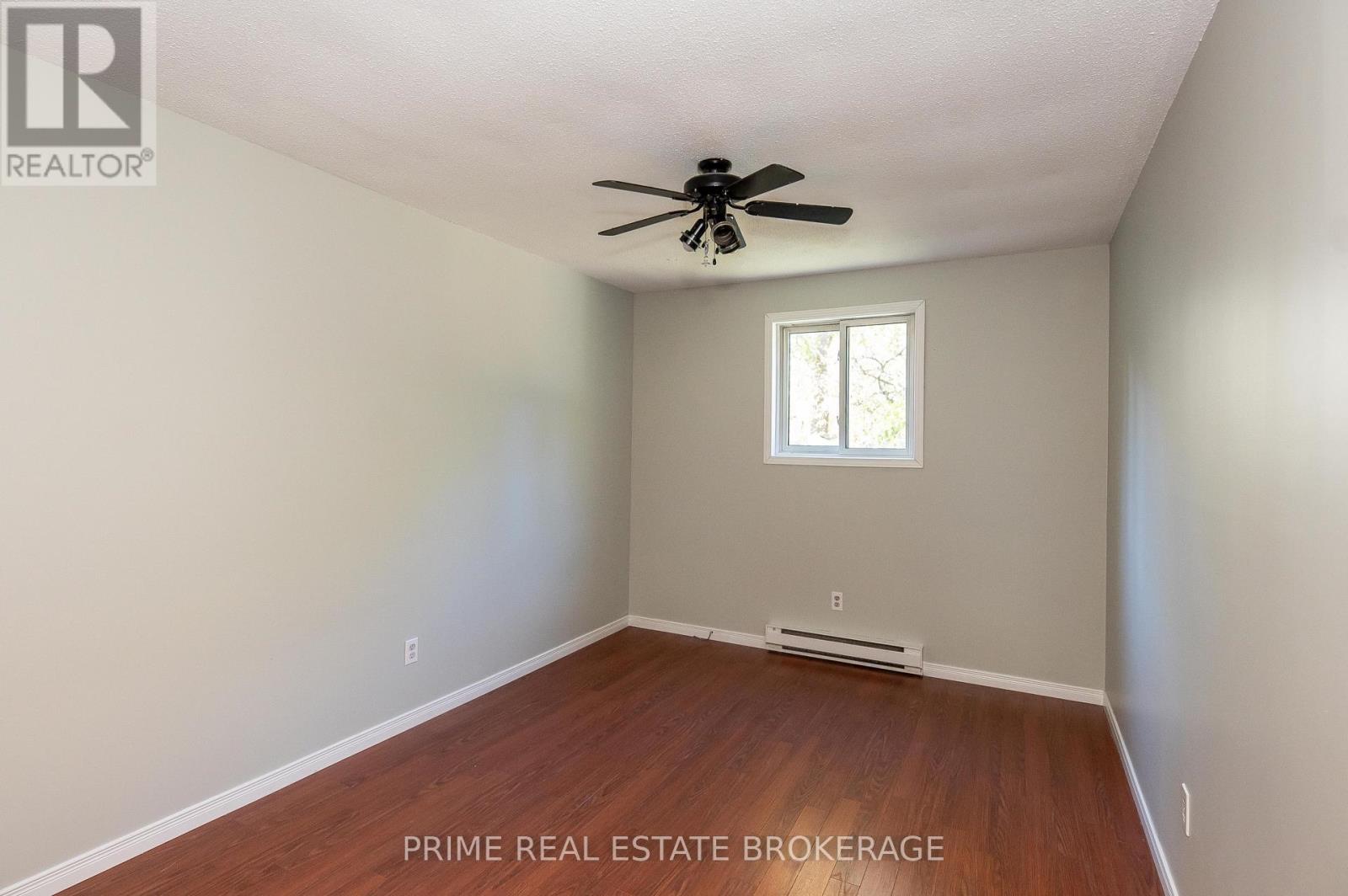 219 Emerson Avenue, London South (South H), Ontario  N5Z 3L5 - Photo 14 - X12665306