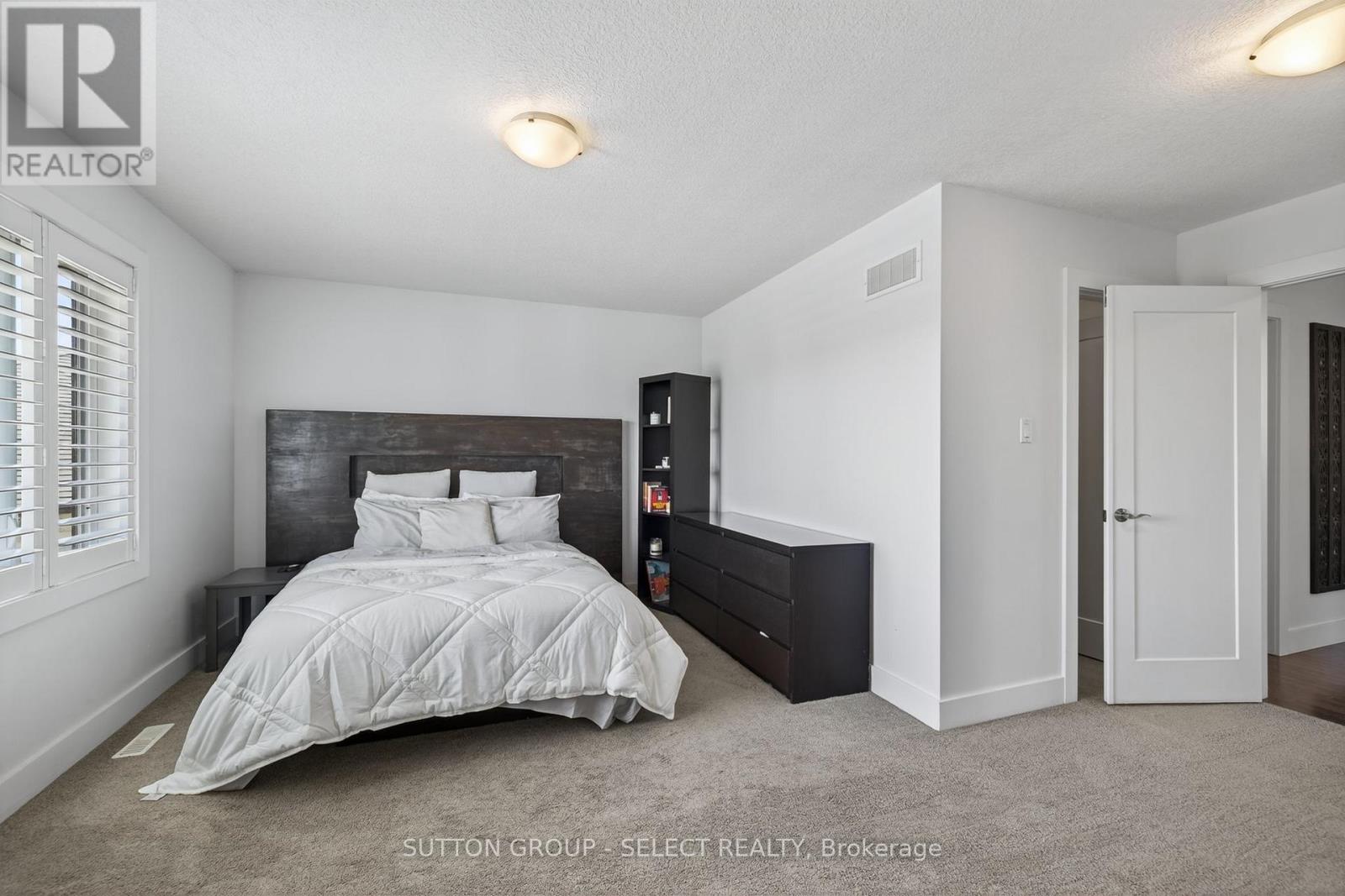 1879 Couldridge Way, London North (North S), Ontario  N6G 5B4 - Photo 22 - X12665310