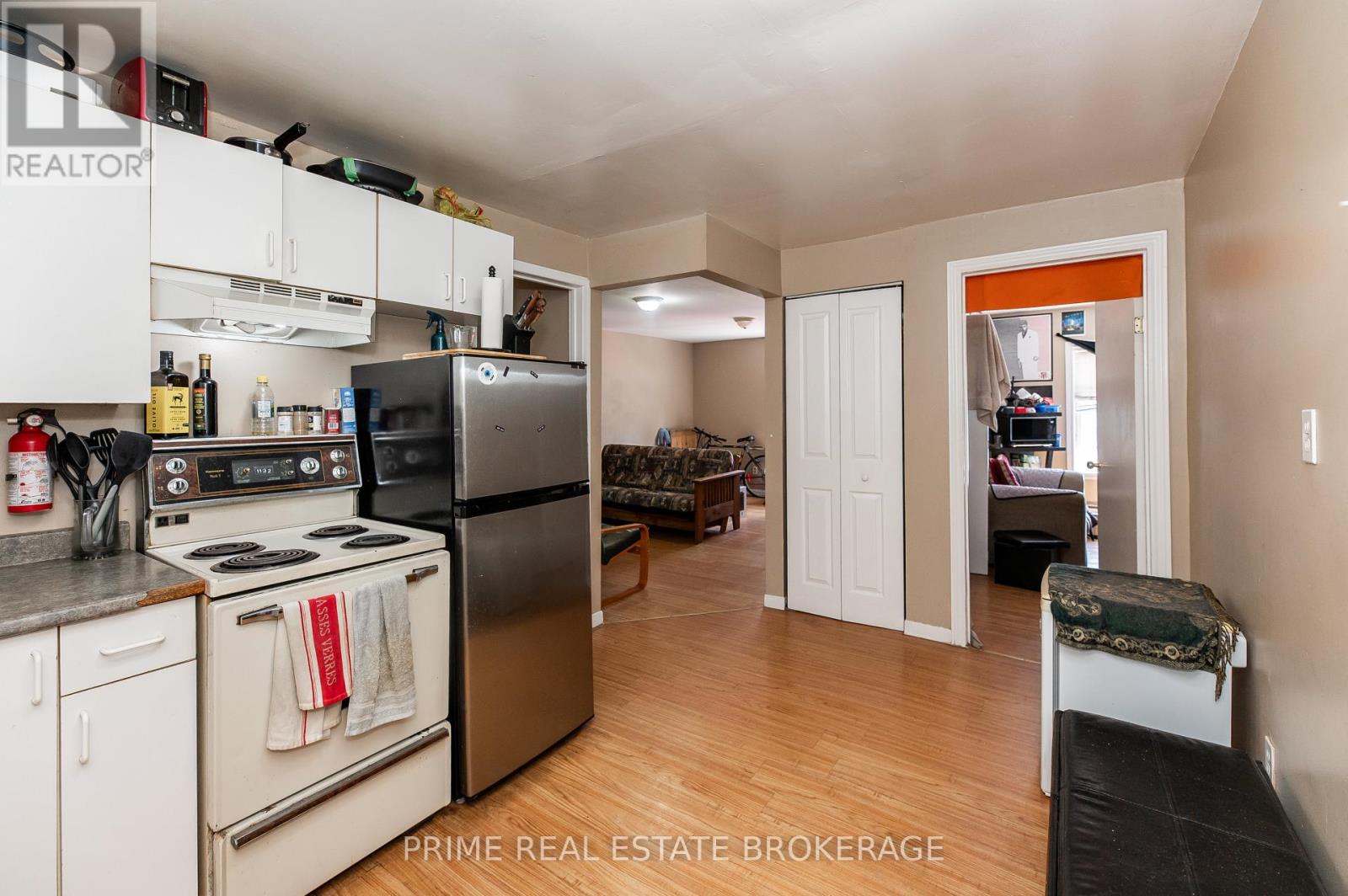 376 Burwell Street, London East (East G), Ontario  N6B 2W2 - Photo 18 - X12665316