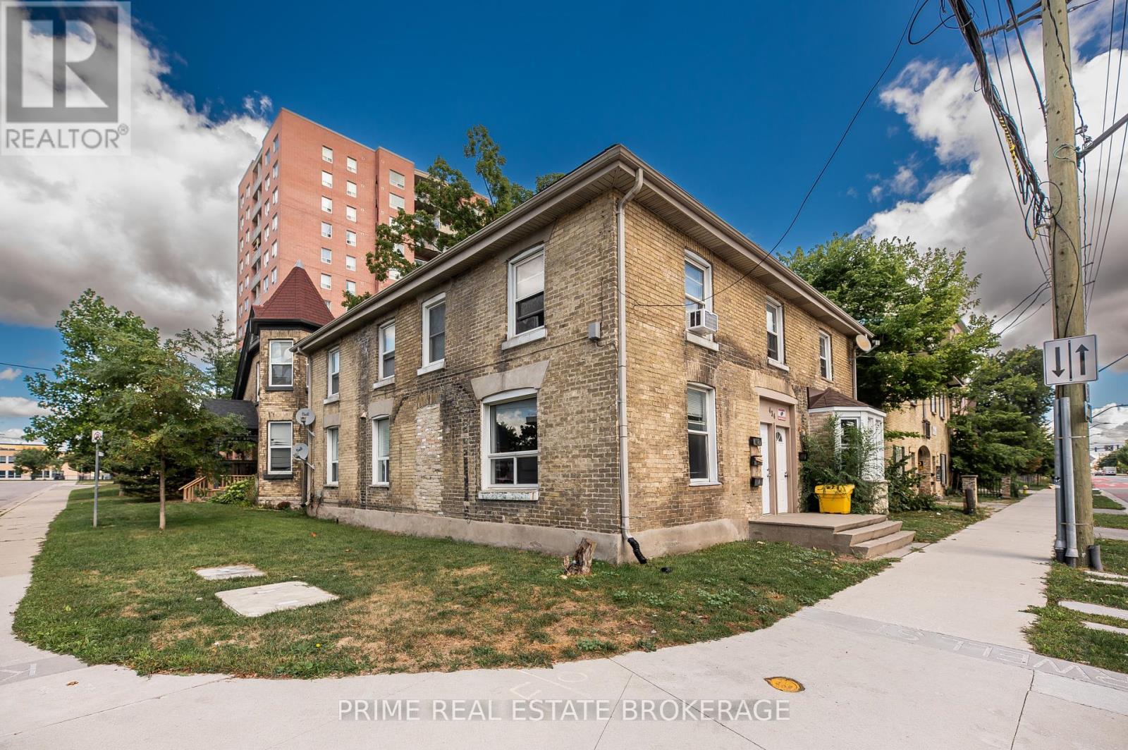 376 Burwell Street, London East (East G), Ontario  N6B 2W2 - Photo 5 - X12665316