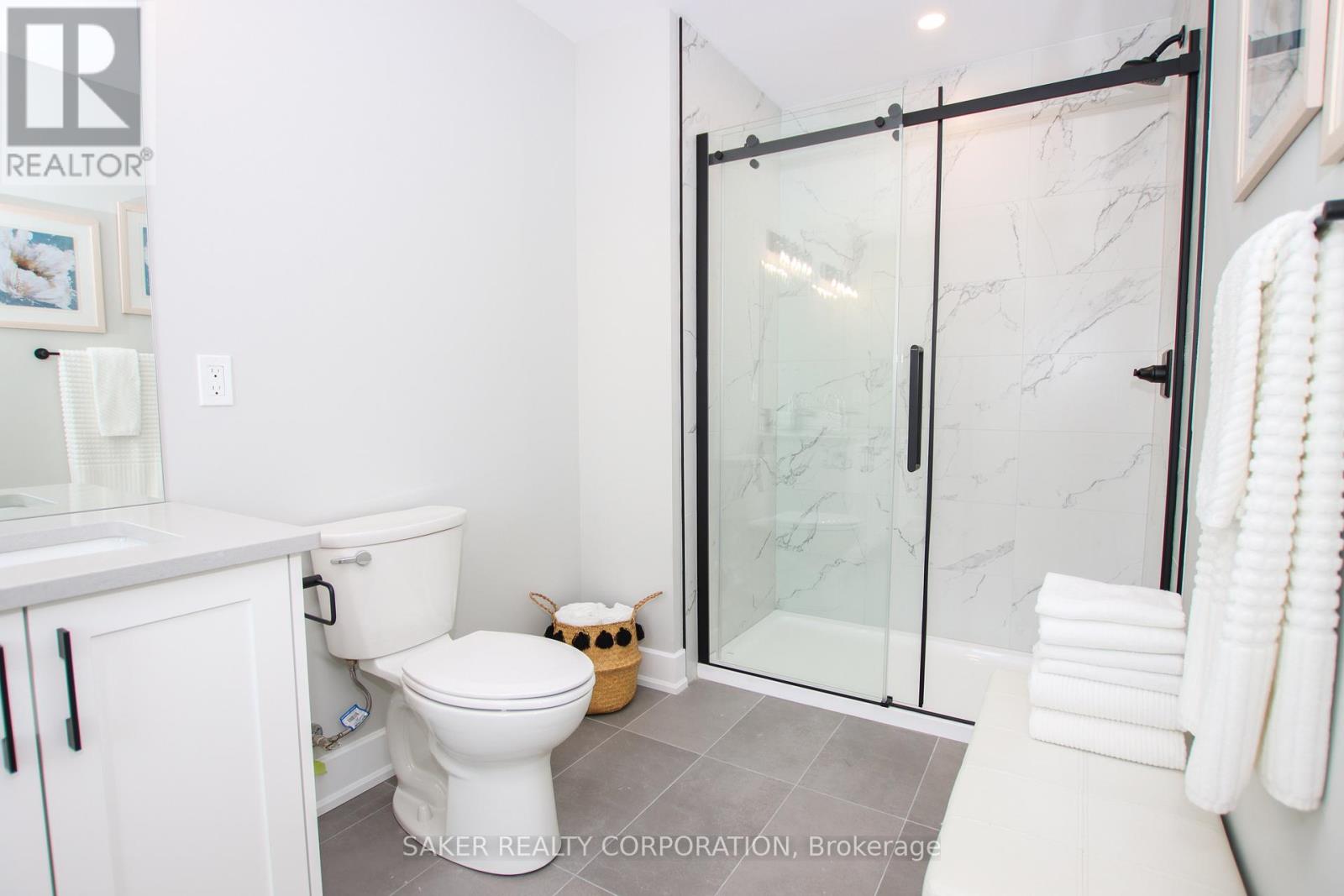 581 Regent Street, Strathroy-Caradoc (Mount Brydges), Ontario  N0L 1W0 - Photo 24 - X12665326