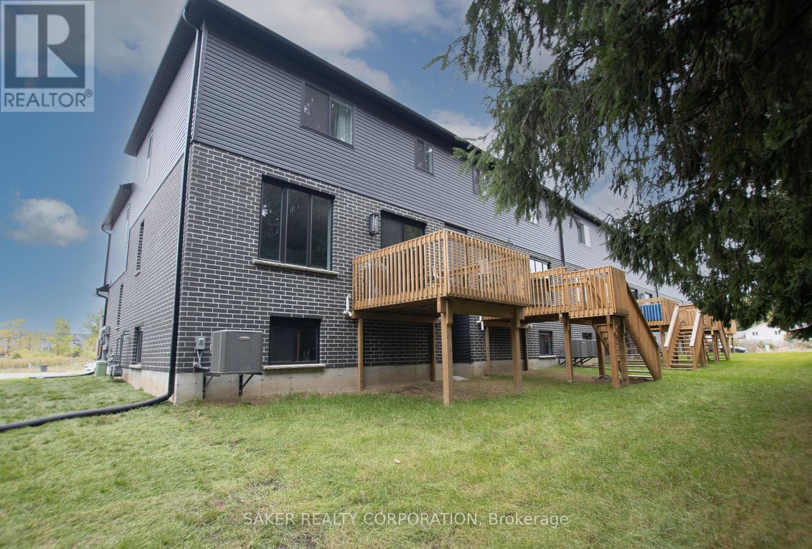 577 Regent Street, Strathroy-Caradoc (Mount Brydges), Ontario  N0L 1W0 - Photo 32 - X12665328