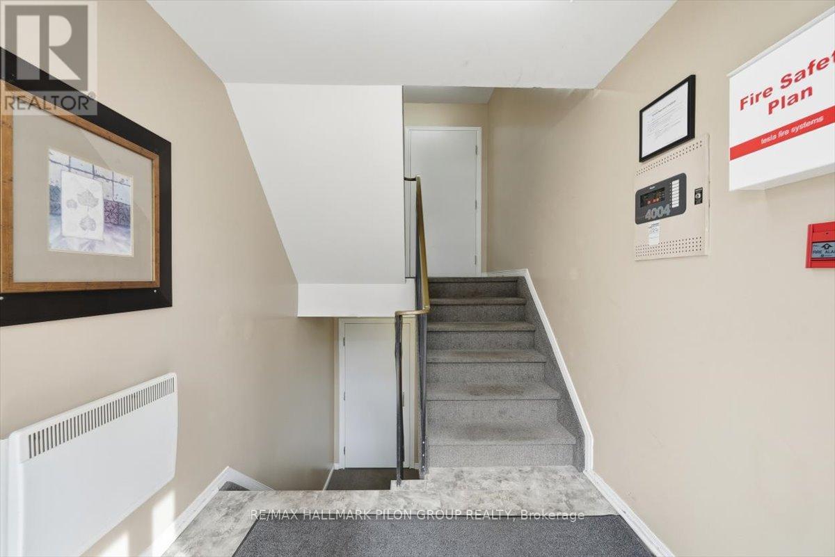 100 - 902 Notre Dame Street, Russell, Ontario K0A 1W0 - Photo 13 - X12665240