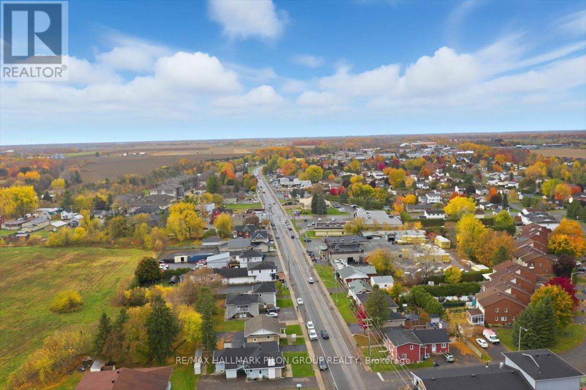 100 - 902 Notre Dame Street, Russell, Ontario K0A 1W0 - Photo 15 - X12665240