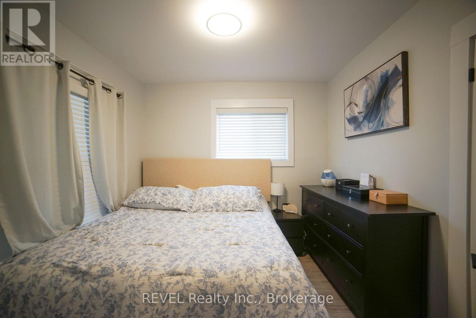 50 Pelham Road, St. Catharines, Ontario  L2S 1R4 - Photo 14 - X12665284