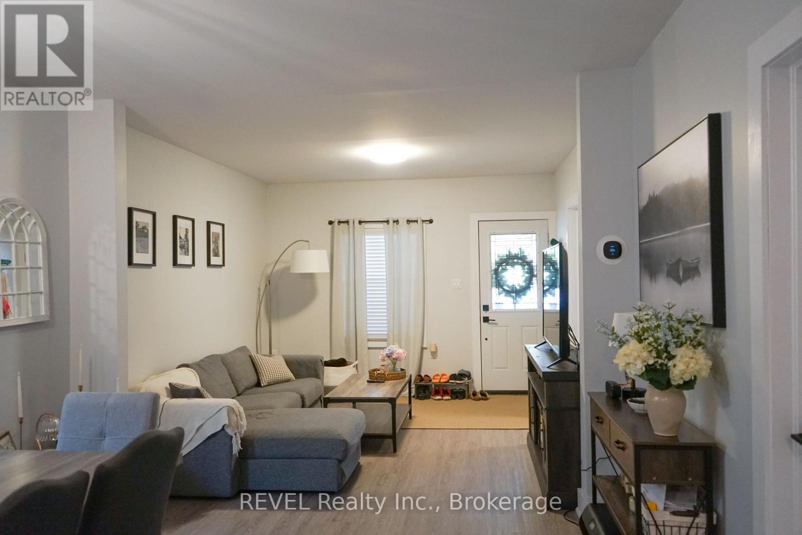 50 Pelham Road, St. Catharines, Ontario  L2S 1R4 - Photo 3 - X12665284