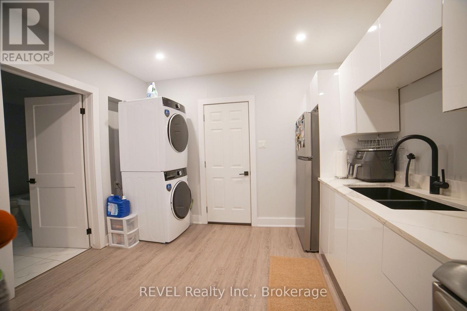 50 Pelham Road, St. Catharines, Ontario  L2S 1R4 - Photo 8 - X12665284