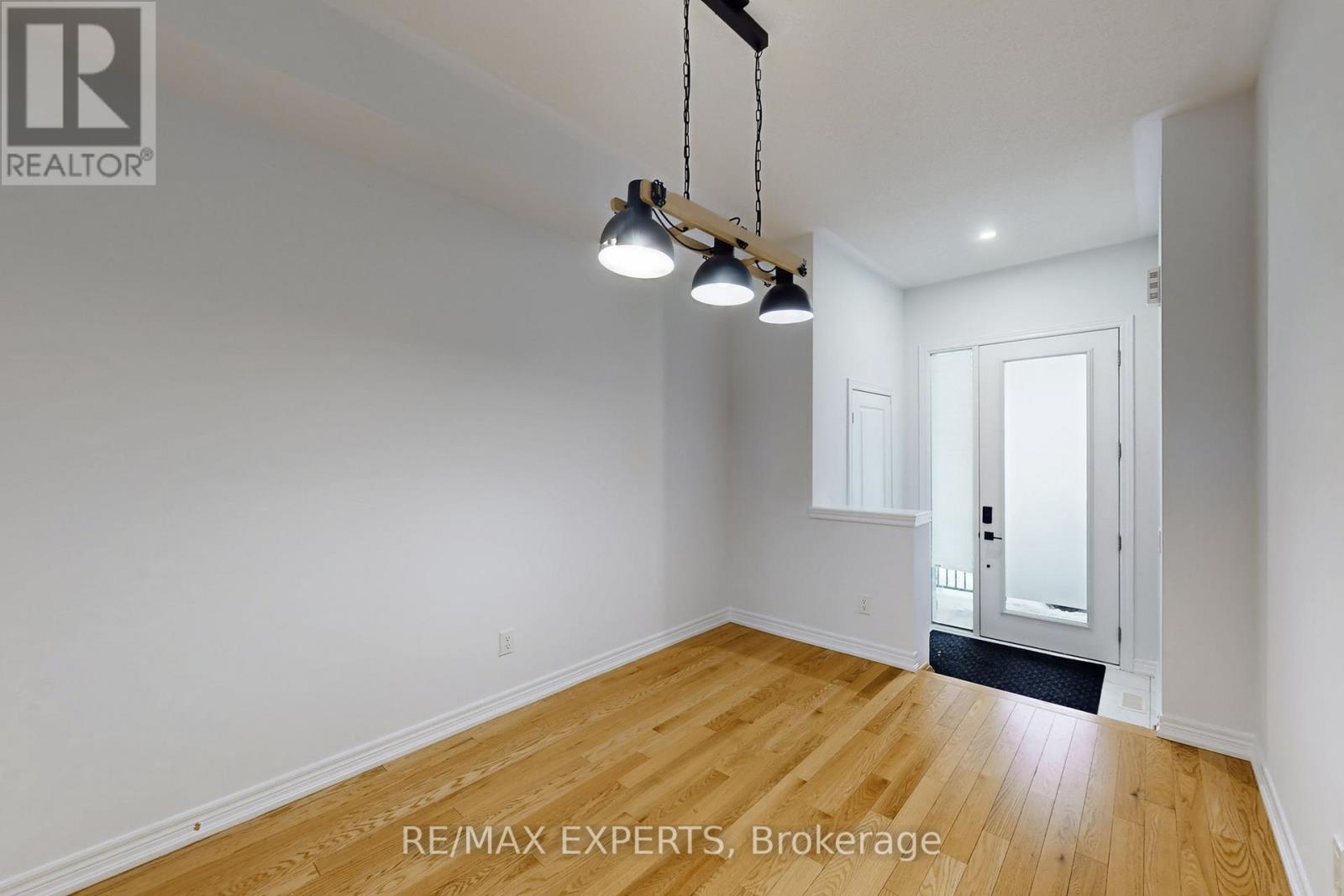 69 Seedling Crescent, Whitchurch-Stouffville, Ontario  L4A 4V5 - Photo 18 - N12661198