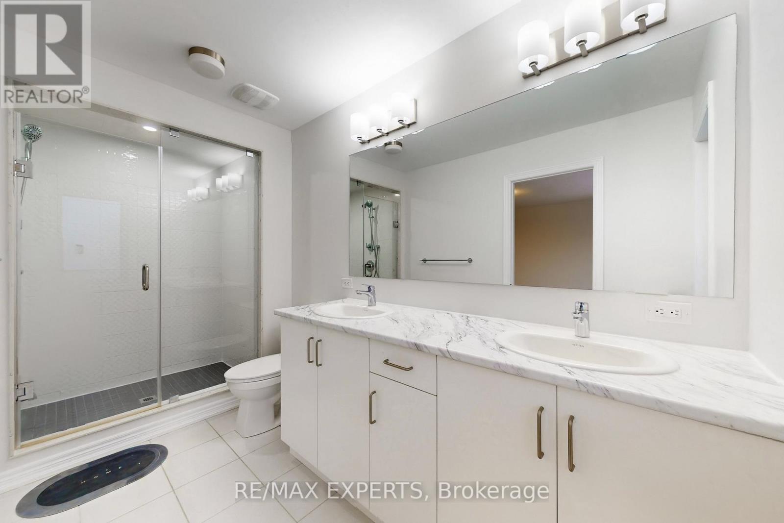 69 Seedling Crescent, Whitchurch-Stouffville, Ontario  L4A 4V5 - Photo 31 - N12661198