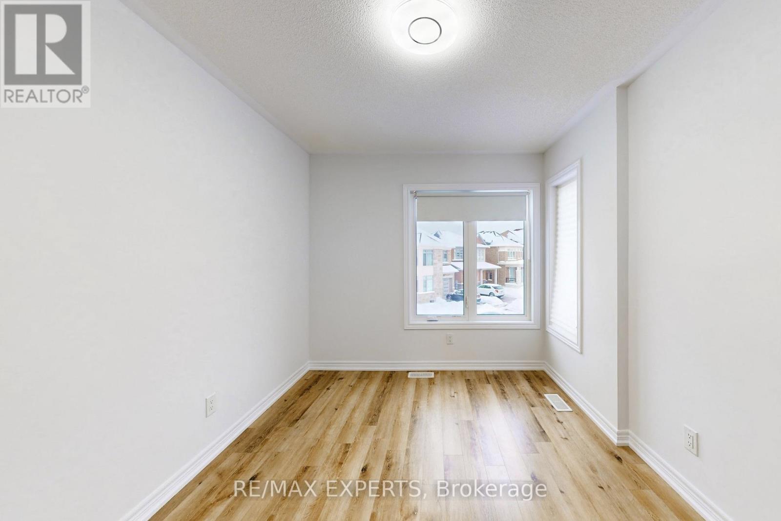 69 Seedling Crescent, Whitchurch-Stouffville, Ontario  L4A 4V5 - Photo 33 - N12661198