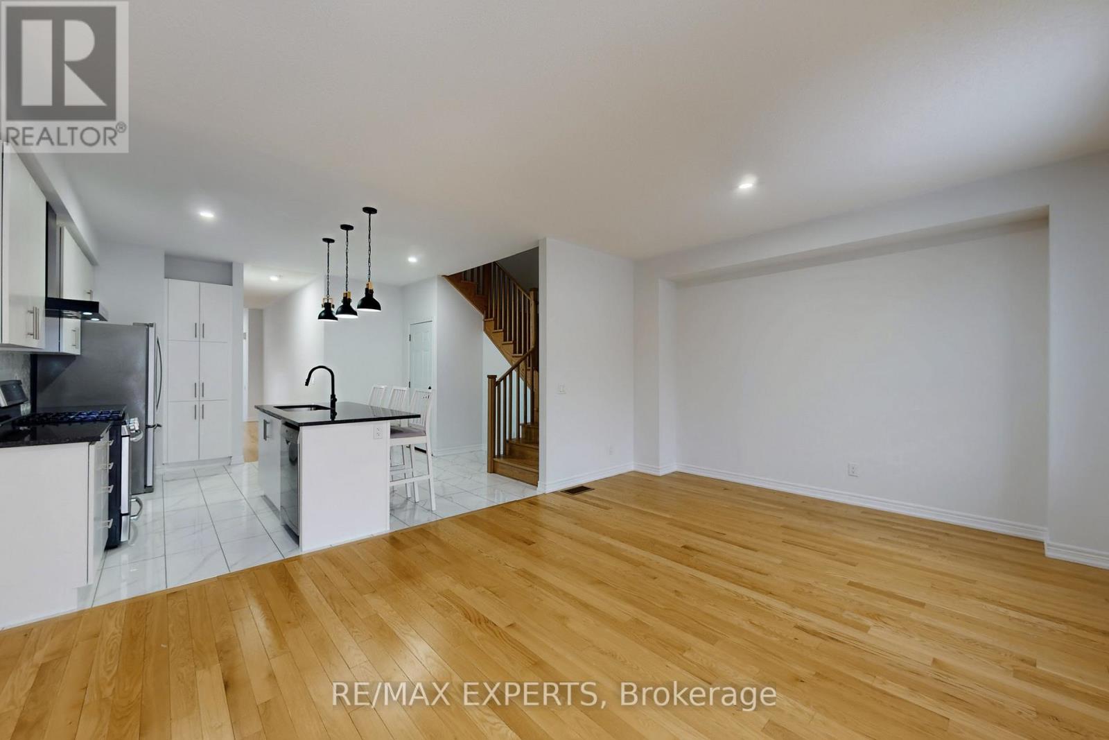 69 Seedling Crescent, Whitchurch-Stouffville, Ontario  L4A 4V5 - Photo 12 - N12661198