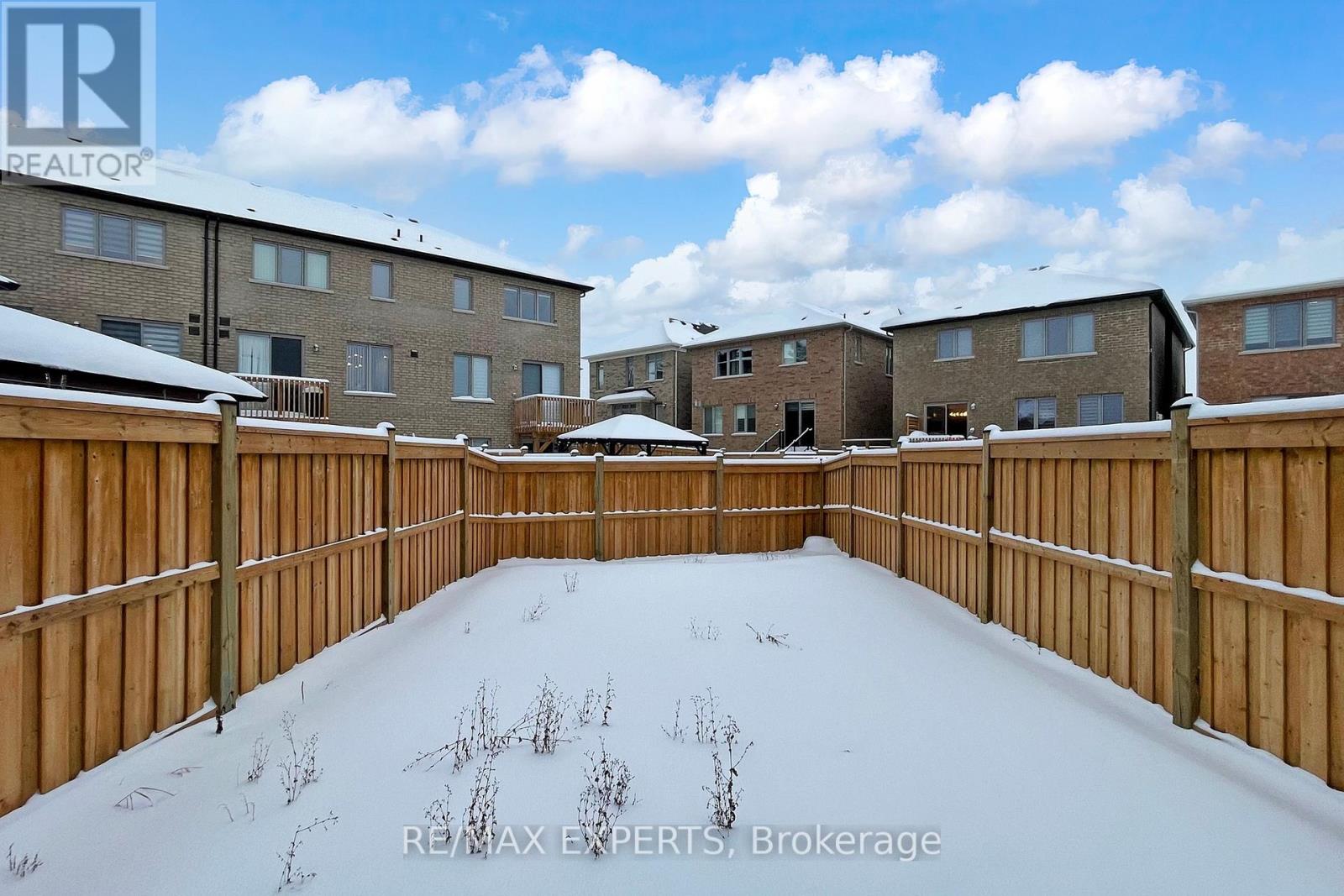 69 Seedling Crescent, Whitchurch-Stouffville, Ontario  L4A 4V5 - Photo 47 - N12661198