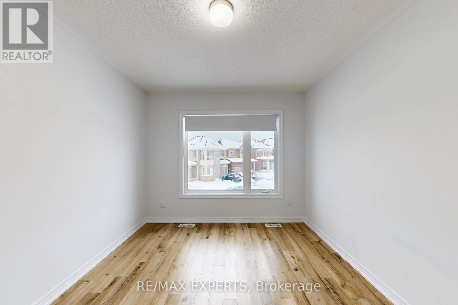 69 Seedling Crescent, Whitchurch-Stouffville, Ontario  L4A 4V5 - Photo 38 - N12661198