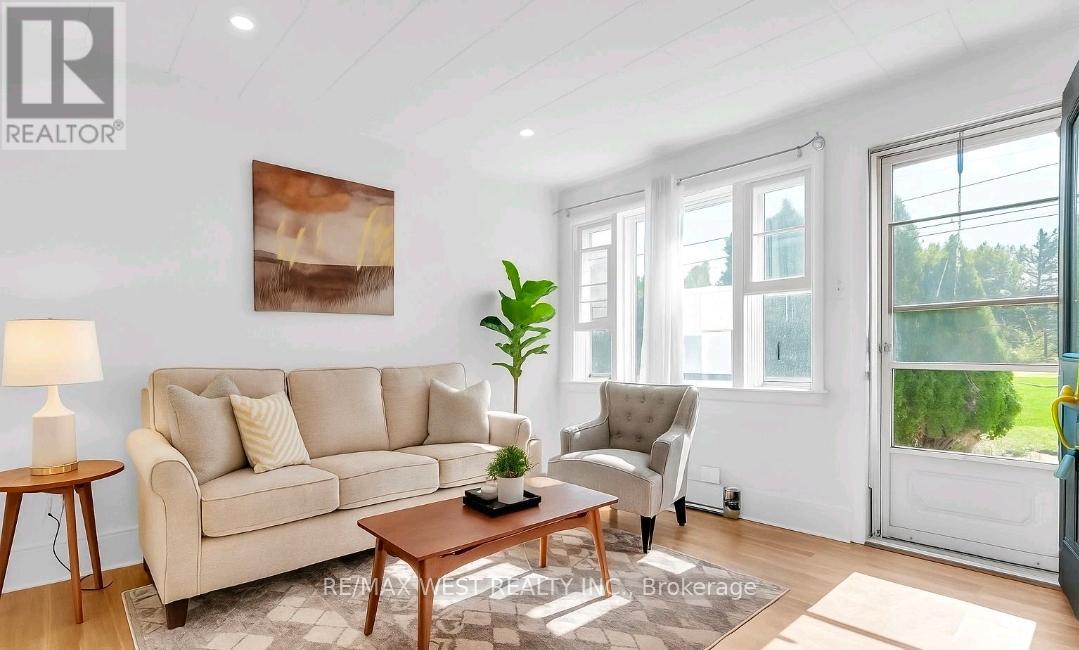 328 Little Avenue, Barrie, Ontario  L4N 2Z6 - Photo 2 - S12649482