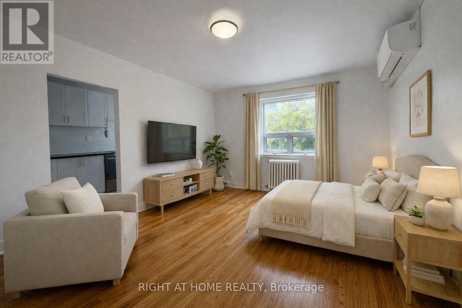 110 - 391 Sherbourne Street, Toronto, Ontario  M4X 1K4 - Photo 4 - C12665234