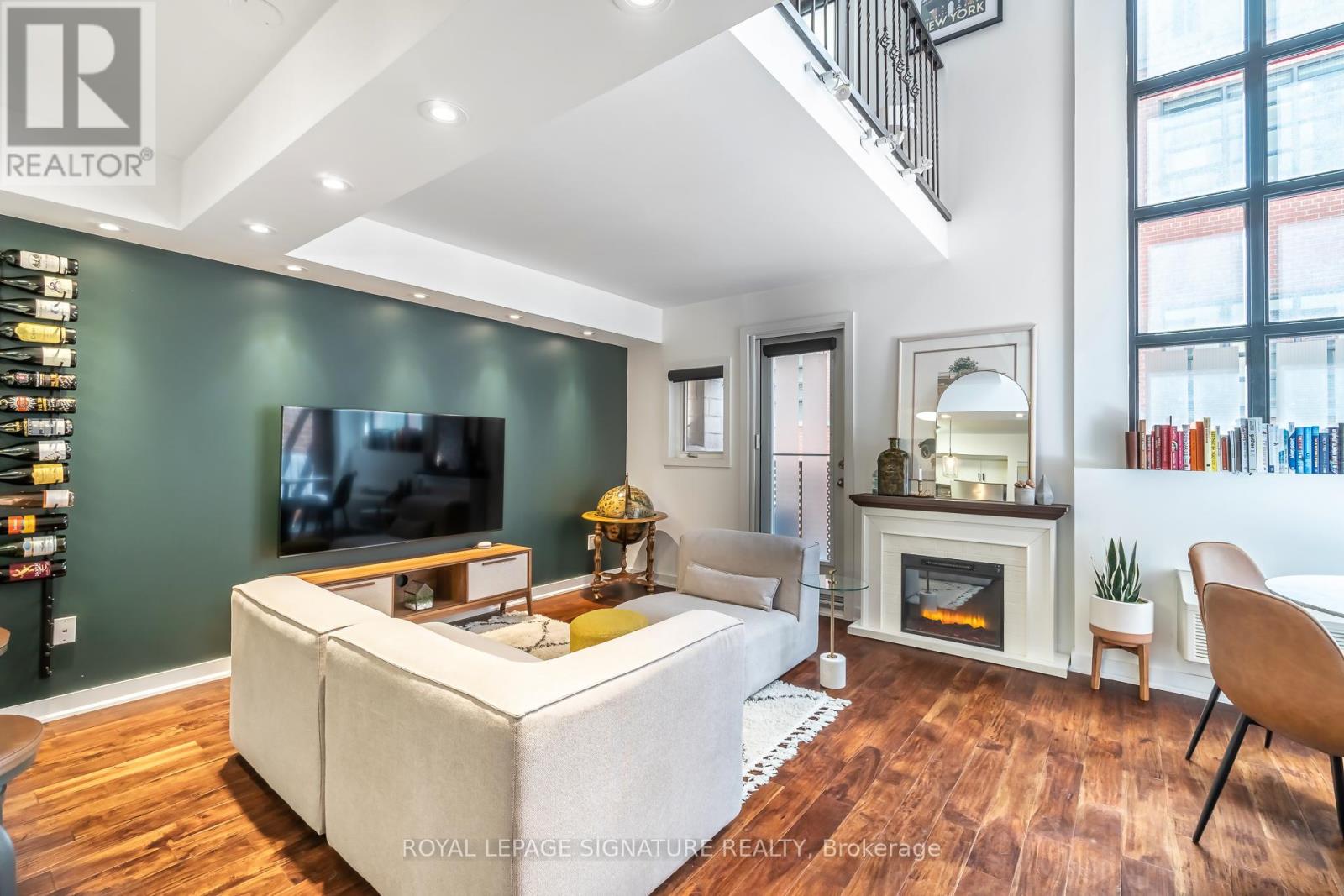 119 - 21 Earl Street, Toronto, Ontario  M4Y 3C8 - Photo 11 - C12665238