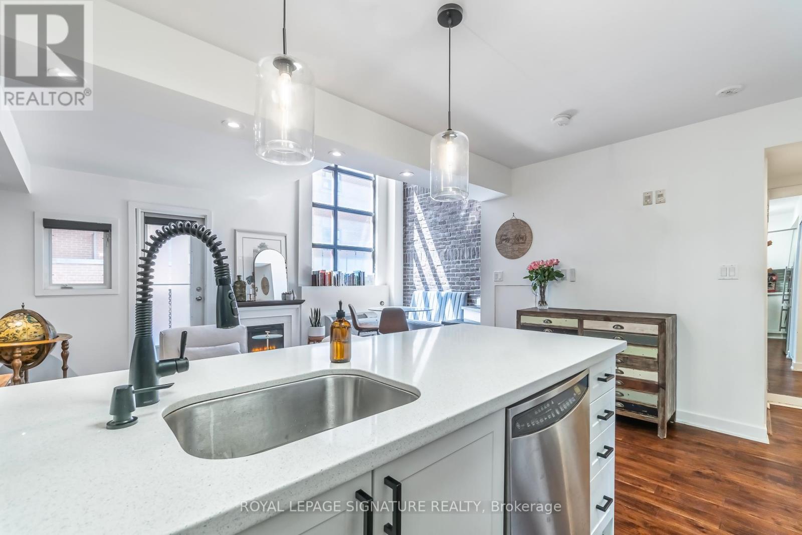 119 - 21 Earl Street, Toronto, Ontario  M4Y 3C8 - Photo 9 - C12665238