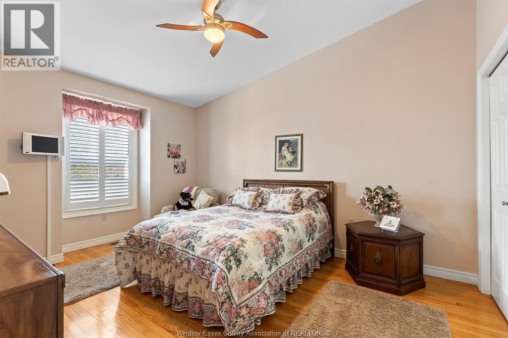 11 Malibu Drive, Leamington, Ontario N8H 5G4 - Photo 10 - 26000263