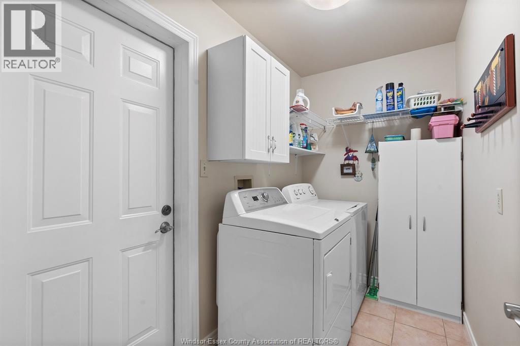 11 Malibu Drive, Leamington, Ontario N8H 5G4 - Photo 12 - 26000263