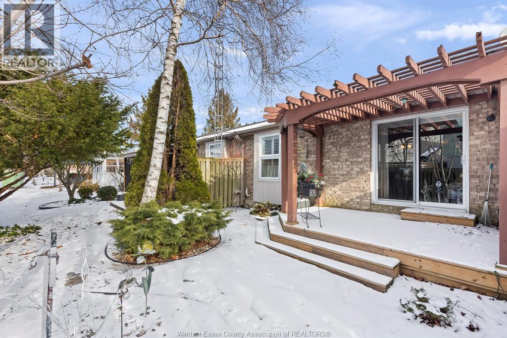 11 Malibu Drive, Leamington, Ontario N8H 5G4 - Photo 15 - 26000263