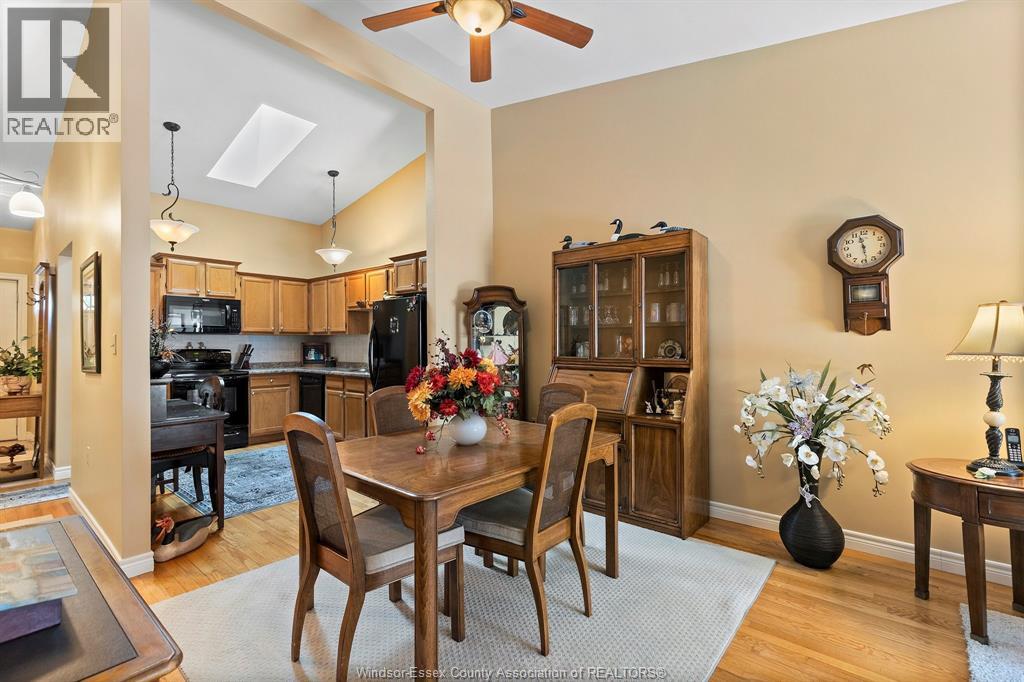 11 Malibu Drive, Leamington, Ontario N8H 5G4 - Photo 3 - 26000263