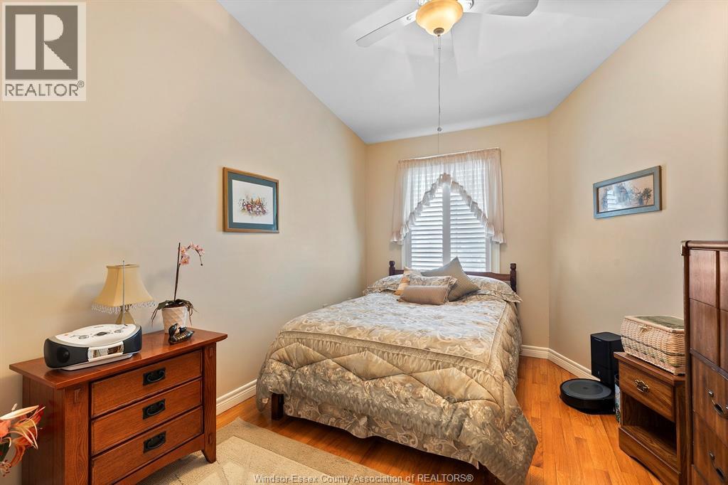 11 Malibu Drive, Leamington, Ontario N8H 5G4 - Photo 8 - 26000263