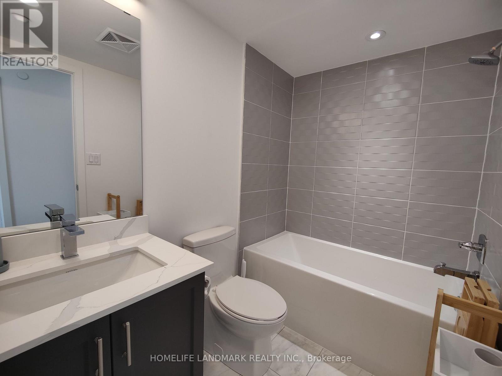 6 - 1479 O'connor Drive, Toronto, Ontario  M4B 0A7 - Photo 15 - E12481875