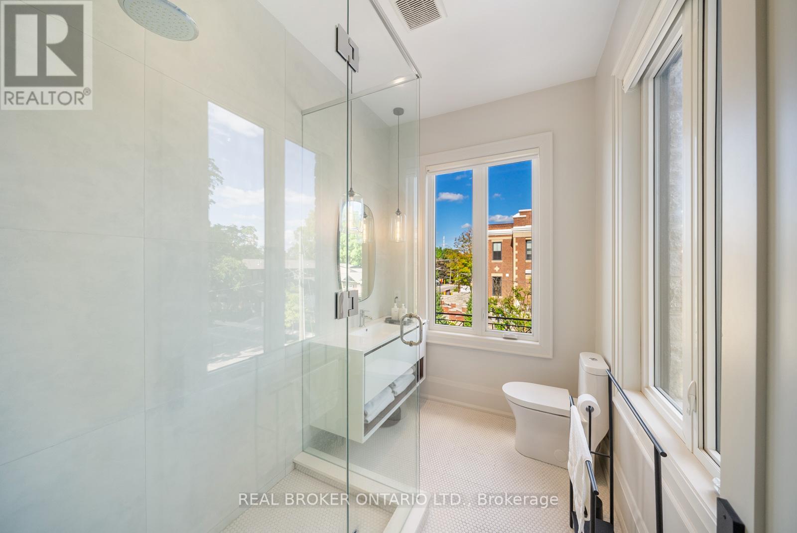 172-174 Victoria Street, Newmarket, Ontario  L3Y 4E1 - Photo 15 - N12665276