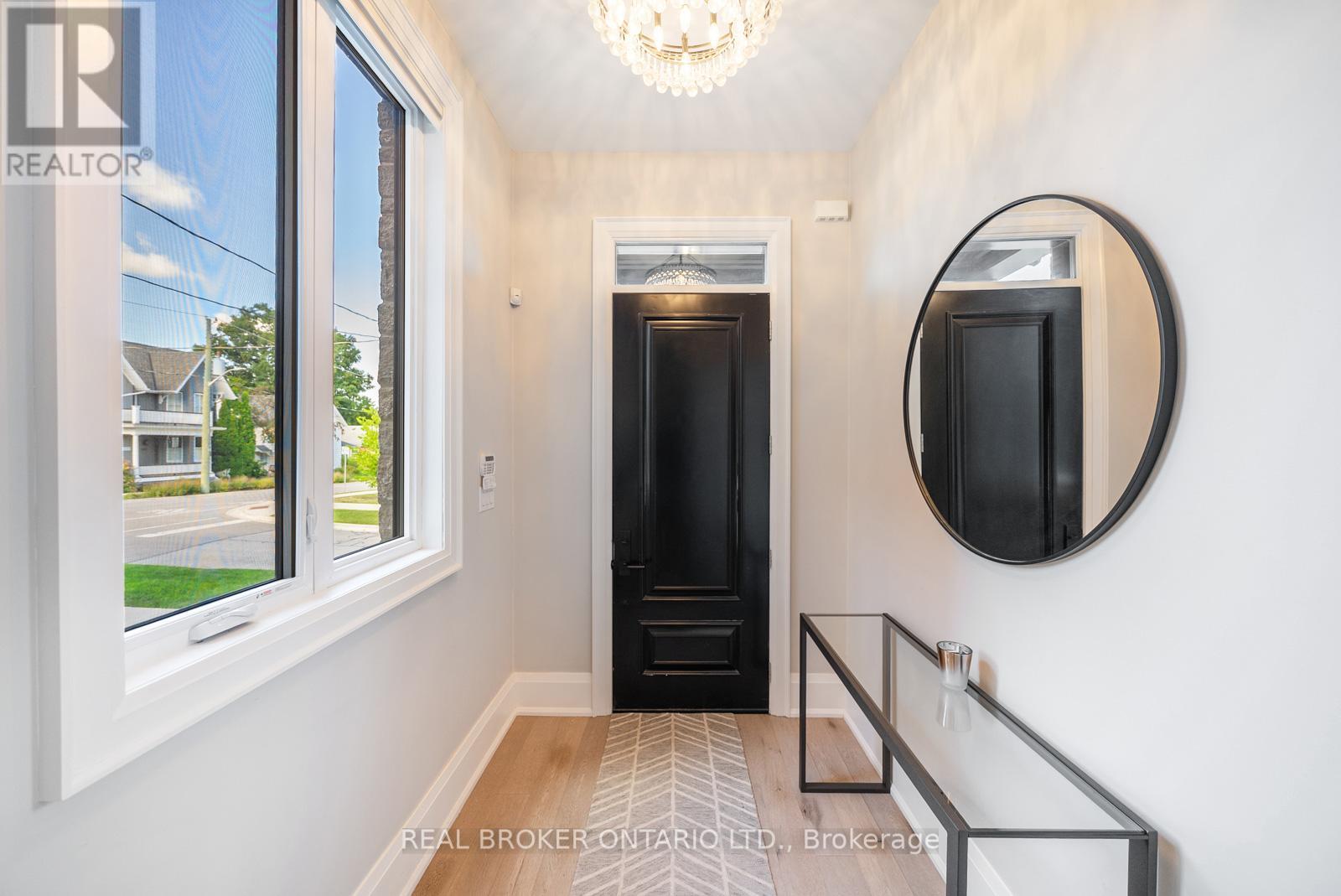 172-174 Victoria Street, Newmarket, Ontario  L3Y 4E1 - Photo 26 - N12665276