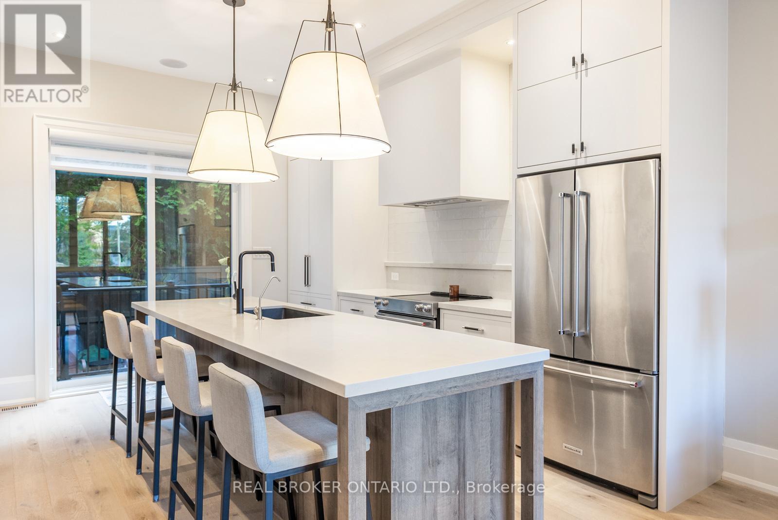 172-174 Victoria Street, Newmarket, Ontario  L3Y 4E1 - Photo 30 - N12665276