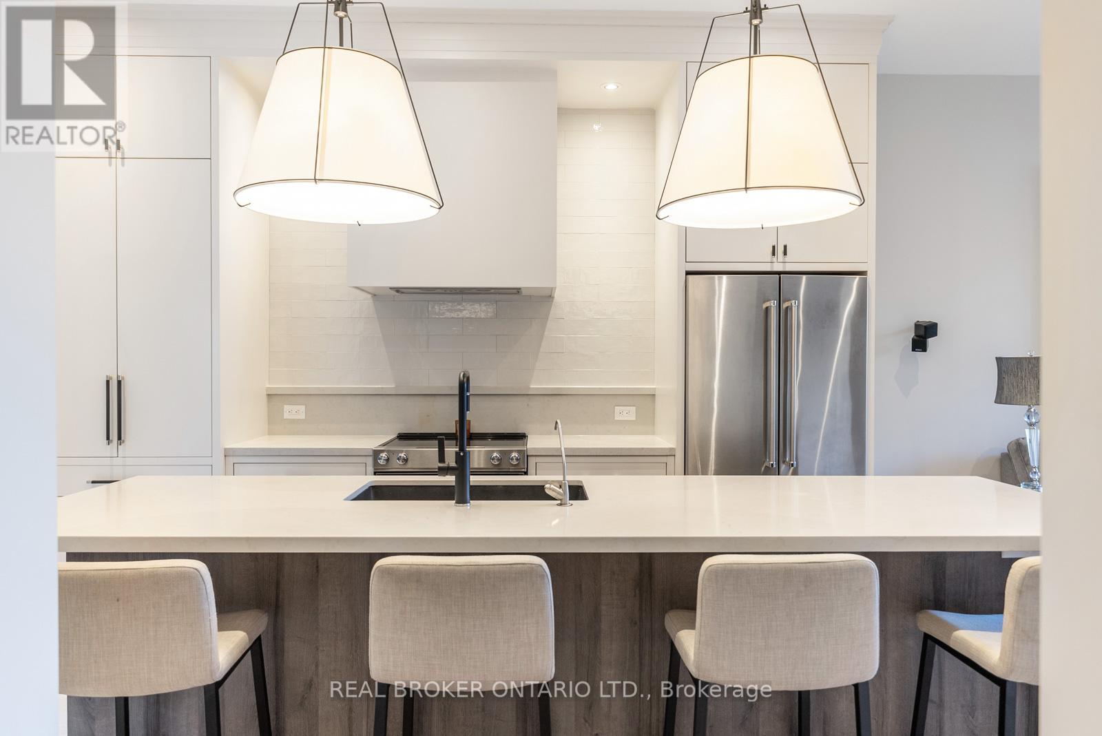 172-174 Victoria Street, Newmarket, Ontario  L3Y 4E1 - Photo 31 - N12665276