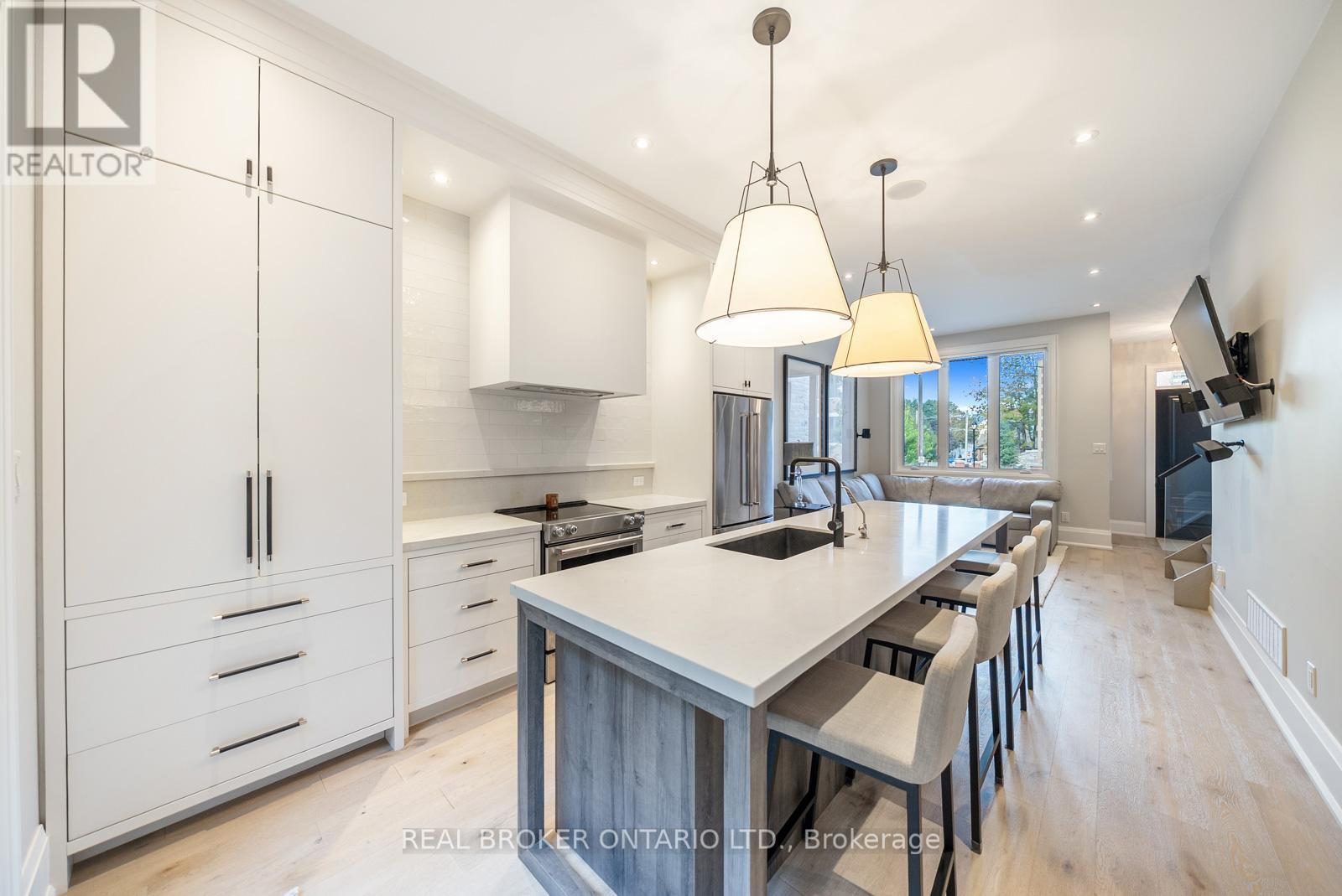 172-174 Victoria Street, Newmarket, Ontario  L3Y 4E1 - Photo 32 - N12665276