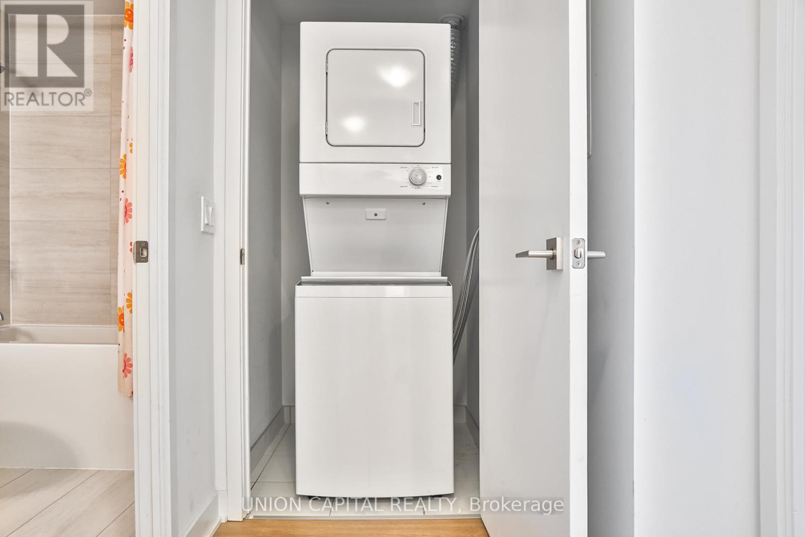 2101 - 2920 Highway 7, Vaughan, Ontario  L4K 1W8 - Photo 15 - N12665300